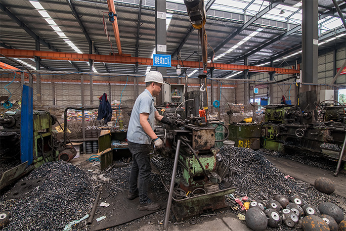 天水网架配件-螺栓球加工车间